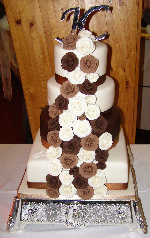 Little Silver Country Hotel Wedding DJ Wedding Cake Image
